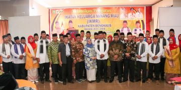 Hadiri Pelantikan IKMR di Duri, Bupati Kasmarni Berharap Terus Berkontribusi Membangun Daerah