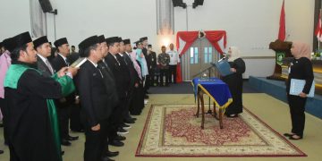 Bupati Kasmarni Lantik Pejabat Administrator dan Pengawas Dilingkungan Pemkab Bengkalis