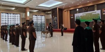 Kajari Rohul Pimpin Sertijab Kasi Pidsus dari Doni Saputra ke Susanto Ritonga