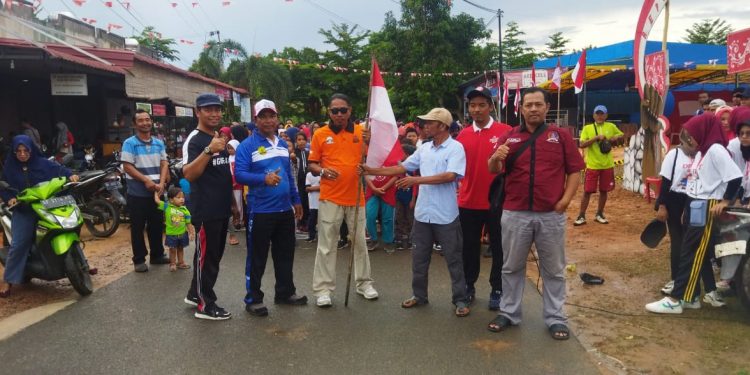 Semarakan HUT RI Ke 77,Warga Kamoung Sidomakmur RT 02 RW 12 Gelar Perlombaan Rakyat