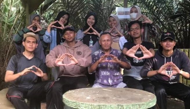Mahasiswa Kukerta Unri di desa Banjar Seminai Bantu Promosi dan Kembangkan Produk Unggulan Salak Madu