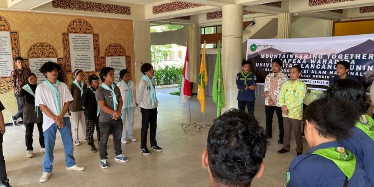 Peringati Hari Konservasi Alam Nasional, Mahasiswa Unilak Gelar Aksi Bersih Gunung