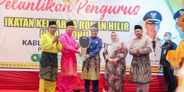 Hadiri Pelantikan IKA ROHIL, Bupati Kasmarni Berharap Perkuat Silaturrahmi Bengkalis dan Rohil