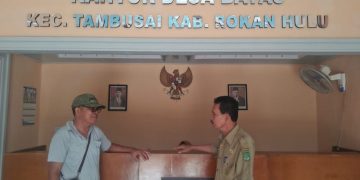 Sekdes Batas, Tambusai Rohul Bagikan 420 Sertifikat PTSL