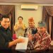 Mantan Bupati Suparman, Terima SK Ketua LAM Rokan Hulu
