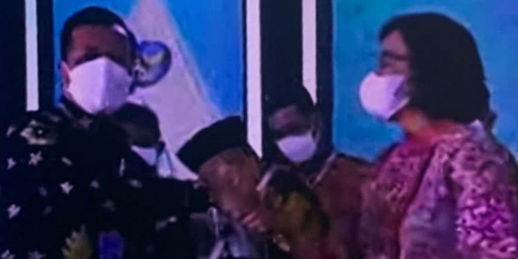 Bupati Kuansing Terima Penghargaan WTP dari Menkeu