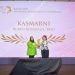 Bupati Kasmarni Terima Penghargaan Sebagai Kepala Daerah Perempuan Inspiratif