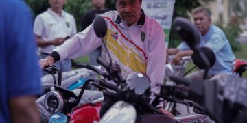 Bantu Turunkan Emisi Karbon, Gubri Ajak Masyarakat Gunakan Kendaraan Listrik