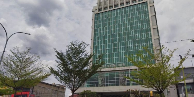 Bocah 3 Tahun Jatuh dari Lantai 3 Hotel Grand Central Pekanbaru