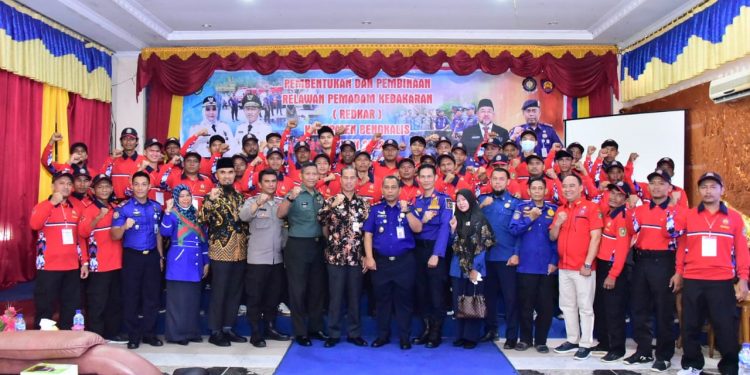 Dibuka Bupati, Puluhan Relawan Damkar Duri Ikuti Pembinaan