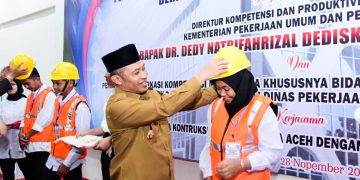 Demi Terwujudnya Infrastruktur Berkualitas, Pemkab Bengkalis Dukung Sertifikasi Kompetensi Konstruksi Bagi Mahasiswa Poltek