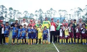 Festival Sepak Bola U-10 dan U-12 Resmi Dibuka, Ini Pesan Gubri