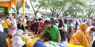 Operasi Pasar Murah di Siak diserbu Emak-Emak