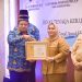 Dinilai Berhasil Membina Perusahaan di Bengkalis, Bupati Kasmarni Terima Penghargaan Siddhakarya 2022