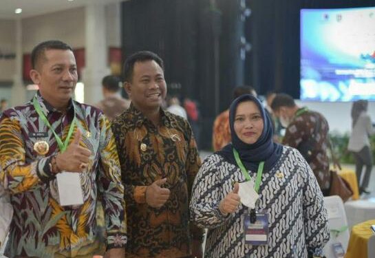 Hadiri WJDS Festival, Bupati Kasmarni  Siap Berkolaborasi Tiingkatkan Sistem Pemerintah Berbasis Elektronik