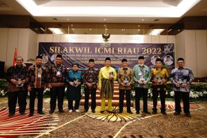 Bentuk Sumbangsih Kepada Riau, ICMI Launching Buku Pemikiran Cendekiawan Muslim