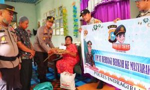 Program Jubah Emas, Polres Inhu Berbagi di Rantau Mapesai
