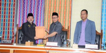 Sekda Bengkalis Terima Laporan Hasil Reses Masa Sidang I tahun 2022