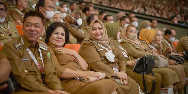 Bupati Kasmarni Hadiri dan Siap Laksanakan Enam Arahan Presiden Pada Rakornas Kepala Daerah dan Forkopimda