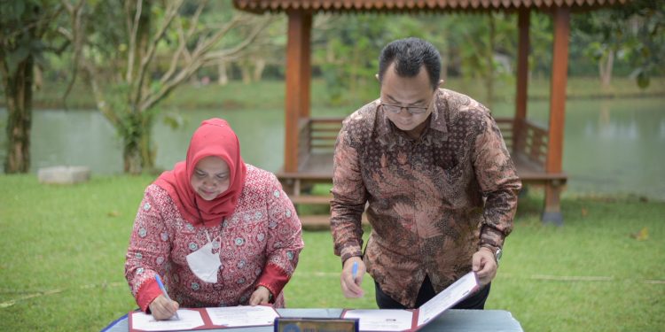 Bupati Kasmarni Tandatangani MoU Dengan IPB Dibidang Pertanian