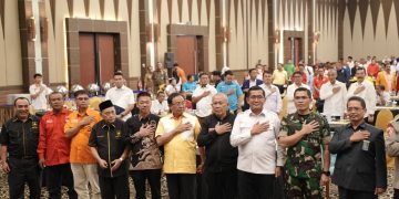 Hadiri Diskusi Panel Pemilu 2024 di Pekanbaru, Bupati Rohil Ajak Masyarakat Tolak Politik Sara dan Hoaks