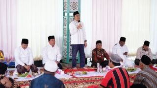 Sambut Bulan Suci Ramadan, Gubri Syamsuar Silaturahmi Bersama Masyarakat Ujung Batu 