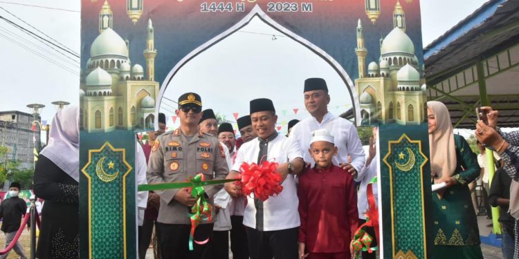 Wabup Buka Pasar Ramadhan 1444 di Kawasan Sungai Bengkel