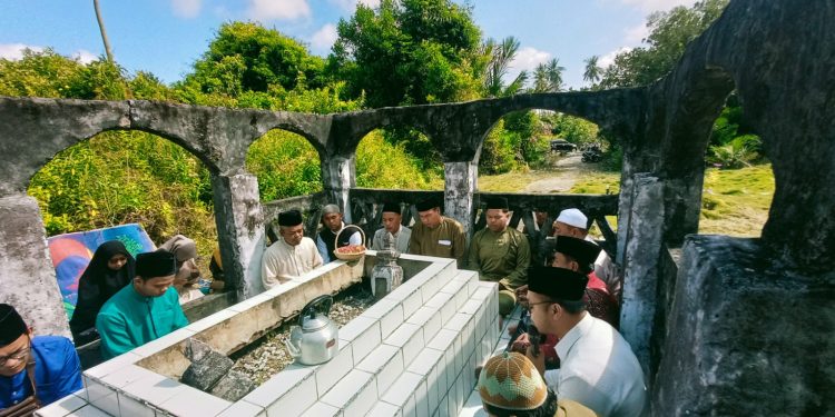 Da’i Kecamatan Bengkalis Ziarahi Dua Makam Ulama
