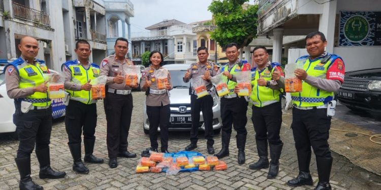 Aksi Polwan Lantas Setop Mobil Berisi Sabu 20 Kilogram saat Atur Lalu Lintas