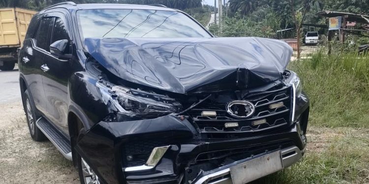 Mobil Wabup Siak Tabrakan, Begini Kondisinya