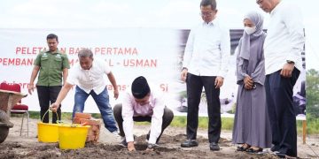 Peletakan Batu Pertama Masjid Al-Usman, Gubri Syamsuar : Semoga Bermanfaat Bagi Umat Muslim