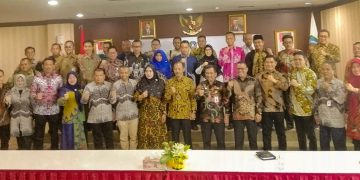 Sekdaprov Saksikan Penandatanganan Kerjasama Pendanaan Pemilu Serentak 2024 se-Kepri