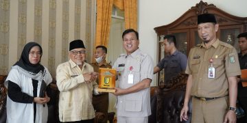 Berkunjung ke Kuansing, Wawako Sawahlunto Sharing Informasi Pengelolaan Data Kependudukan