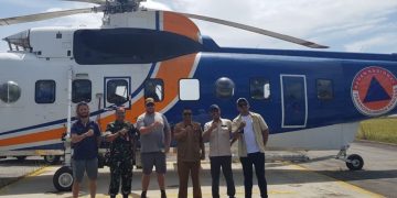 Dua Helikopter Water Bombing Dikerahkan Atasi Karhutla di Pasir Limau Kapas Rohil