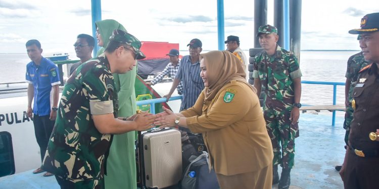 Bupati Kasmarni Sambut Kunker Danrem 031 WB