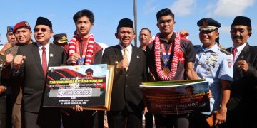 Gubernur Ansar Beri Bonus Atlit Peraih Medali Seagames 2023