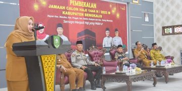 Buka Pembekalan Bagi JCH Kabupaten Bengkalis Rayon Mandau, Bupati Pesankan Jaga Kekompakan