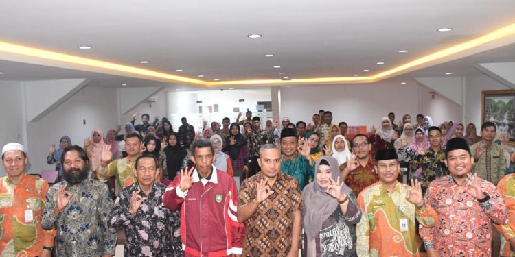 Tingkatkan Pelayanan Administrasi Kependudukan, Disdukcapil Bengkalis Gelar Bimtek Pendaftaran Penduduk
