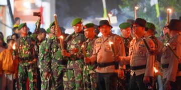 Bupati Afrizal Sintong Lepas Peserta Pawai Obor Malam Taptu