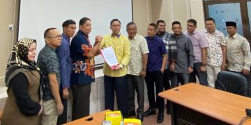 Khairul Umam dan Syahrial Tak Lagi Dipercayai Pimpin DPRD Bengkalis, 36 anggota DPRD Ajukan Mosi Tak Percaya
