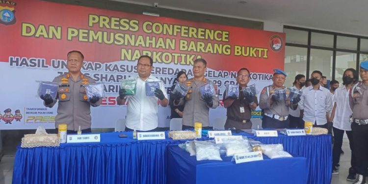 Alasan untuk Biaya Lahiran Istri, Pria Asal Aceh Nekat Bawa Sabu 10 Kg ke Riau