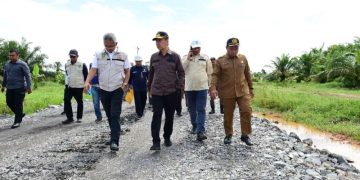 Gubri Syamsuar Tinjau Pembangunan Jalan Teluk Piyai Kecamatan Kubu Menuju Bagansiapiapi Rohil