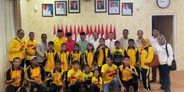 Sekdakab Rohil Lepas 20 Atlet Sepatu Roda Kejurda Kabupaten Siak