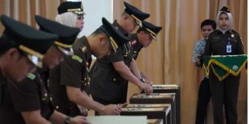 Kejati Kepri Pimpin Pelantikan Pejabat Eselon II Dan III