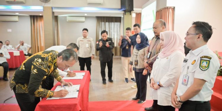 Perpanjangan Jaminan Sosial, Bupati Kasmarni Harap BPJS-Ketenagakerjaan Berikan Layanan Terbaik