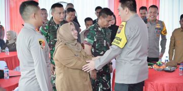 Bupati Kasmarni Hadiri Penganugerahan Kapolda Riau