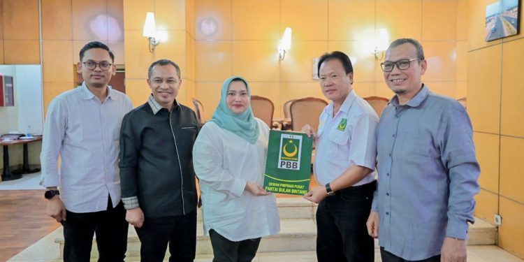 PBB Meyakini Pasangan Kasmarni Bagus Santoso, Pasangan Tepat Untuk 2 Periode
