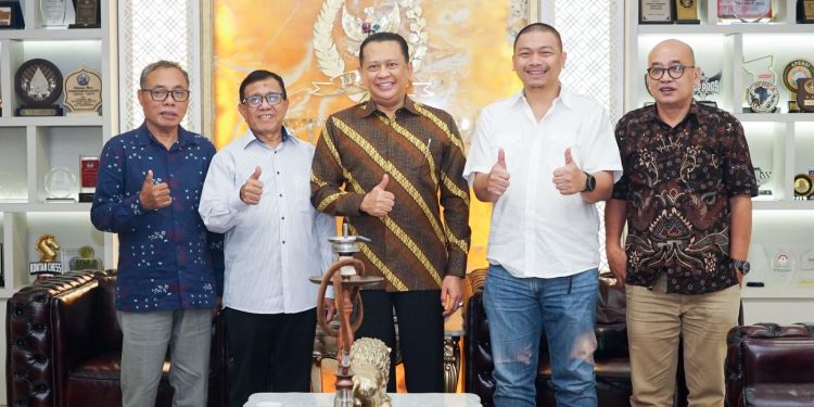 Terima Ketua Umum dan Pengurus PWI Pusat, Ketua MPR Dorong Peningkatan Kompetensi dan Profesionalitas Wartawan