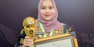 Bupati Kasmarni Kembali Menerima Penghargaan UHC tahun 2024, Dinilai Kepala Daerah Peduli Kesehatan Masyarakat