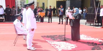 Kukuhkan Perpanjangan Kades dan BPD, Bupati Kasmarni Pinta Tunjukkan Kinerja yang Berkualitas